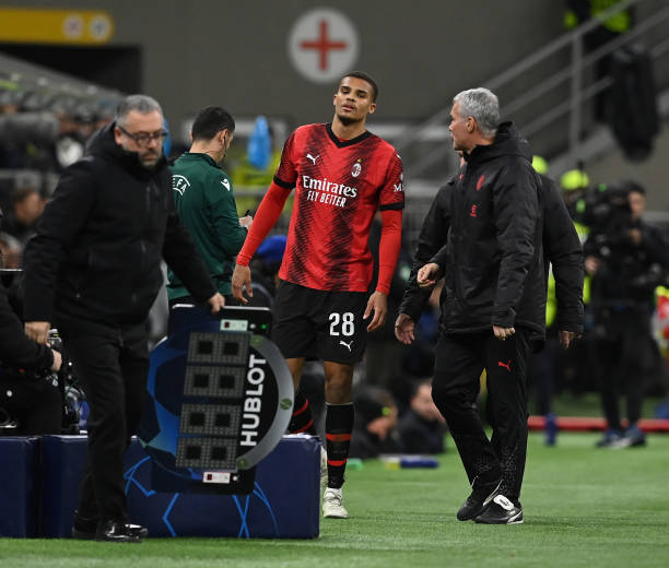 开云手机客户端-从今晚斯图加特扳平良机到风云突变成都蓉城国际比赛日更衣室发声，AC米兰今晨更衣室发声