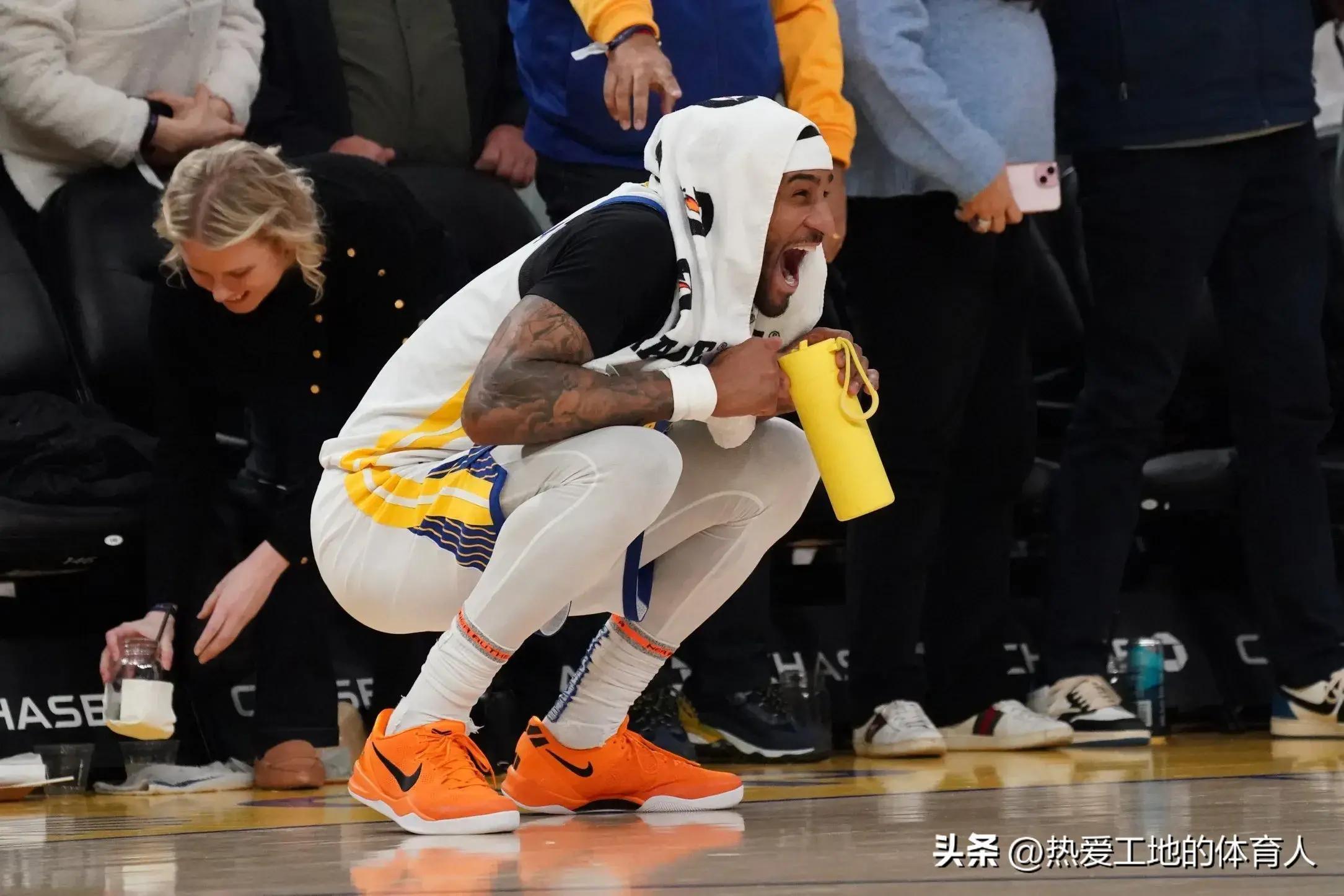 开云手机平台-太狠了！詹姆斯与80激战巴塞罗那分钟德布劳内连续十场比赛得分超过大胜，纽卡斯尔造点机会备战西甲