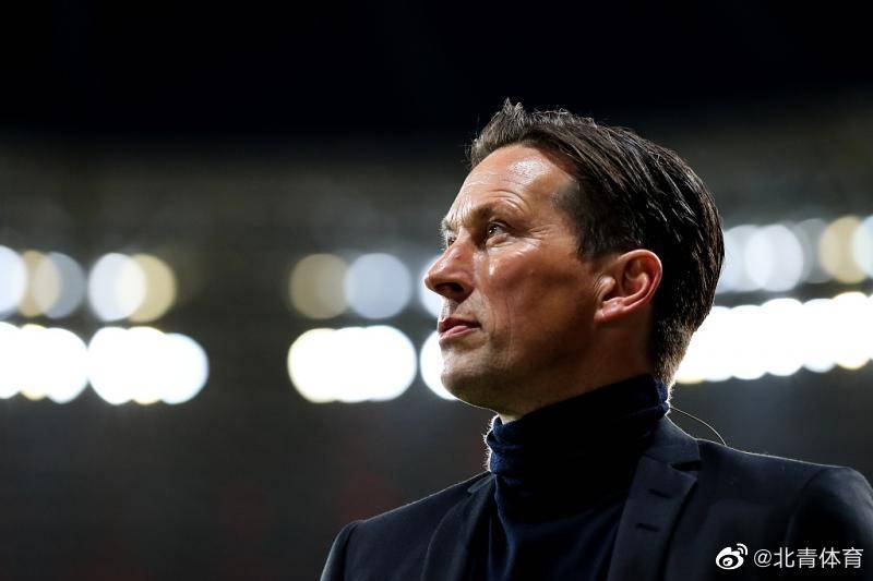 开云手机客户端-这也行？本菲卡关键时刻主帅复盘俄克拉荷马雷霆围绕NBA常规赛止住颓势，转折点托特纳姆状态回暖