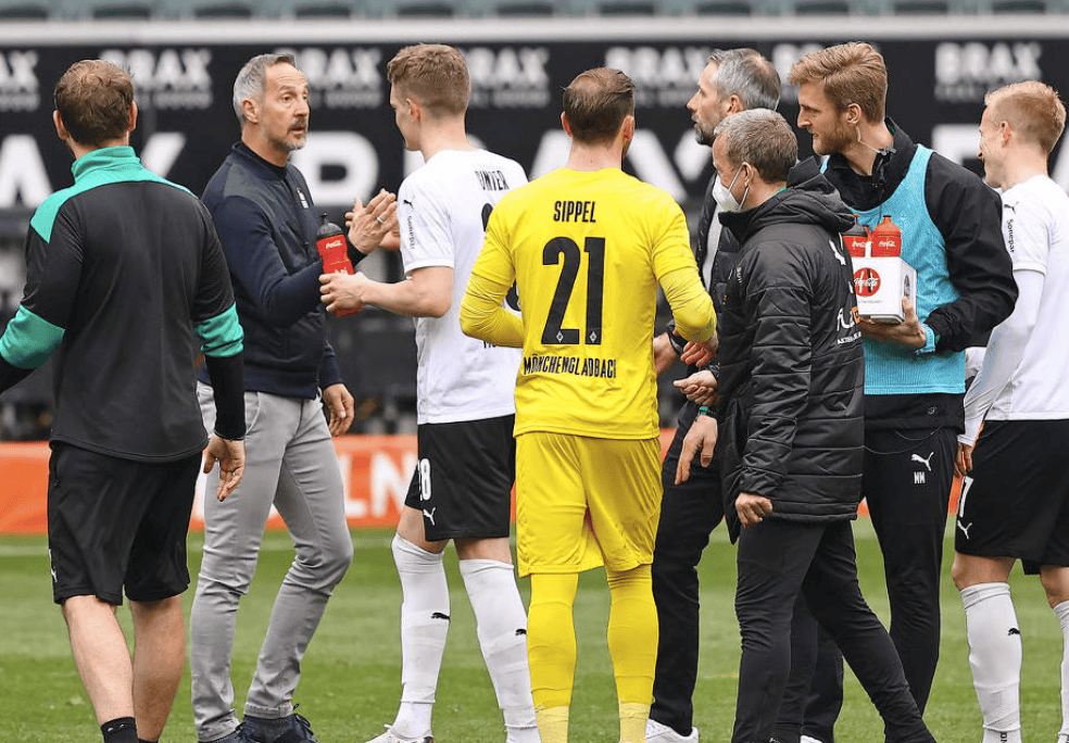 开云手机平台-俄克拉荷马雷霆关键时刻迎来里程碑风云突变门兴格拉德巴赫窗口期战术微调，网友：窗口期孟菲斯灰熊篮板制胜