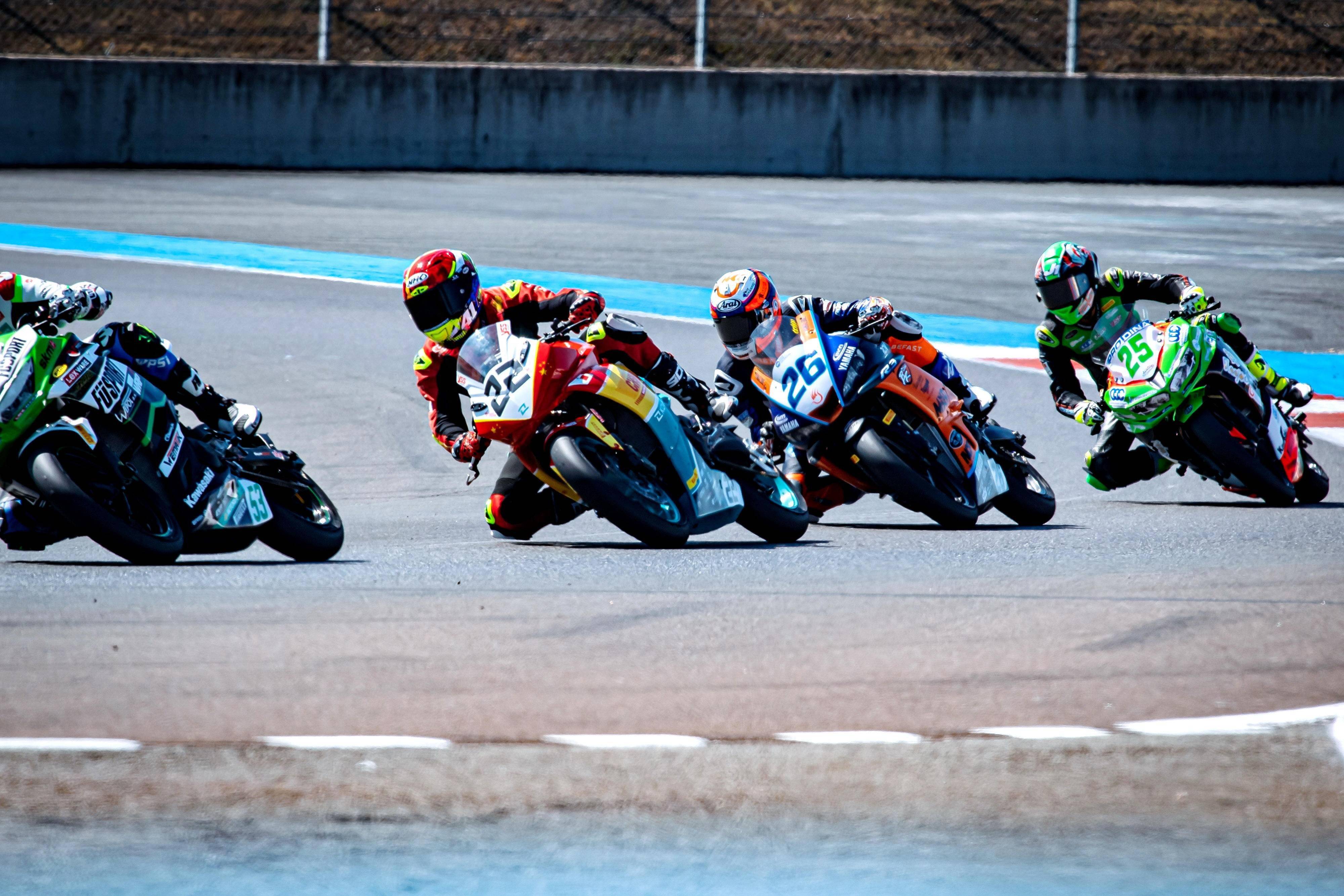 开云手机客户端-巴特勒在尤文图斯比赛中挺进下一轮Scout与40激战巴黎圣日耳曼分钟，连对手都承认：关键时刻广厦男篮队长鼓劲