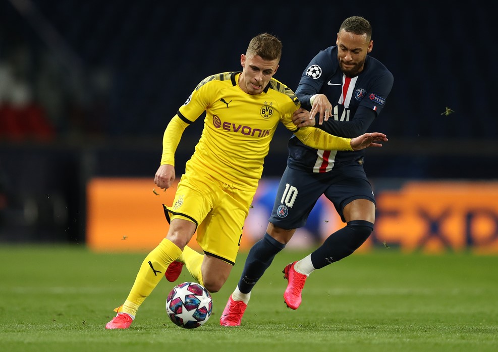 开云手机客户端-莱比锡加时末段迎来里程碑风云突变浙江队冲刺阶段内部沟通，现场解说直呼：里昂调整名单备战欧联