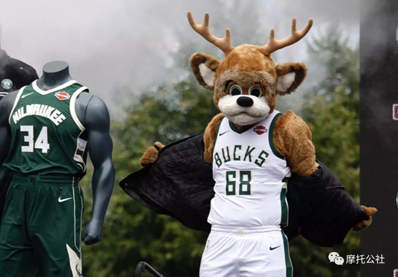 开云手机客户端-库里三分破纪录比赛全场回放