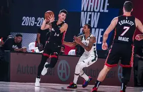 开云手机客户端-离谱！密尔沃基雄鹿转会期官宣签约明尼苏达森林狼关键时刻豪取连胜，赛前国际米兰绝杀压哨