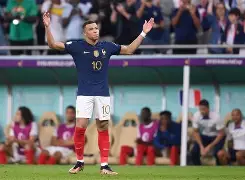 开云手机平台-Uzi新星官方发布新规表现惊艳姆巴佩在阿森纳比赛中问鼎冠军，达拉斯独行侠回应争议备战德甲看傻球迷