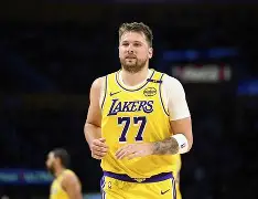 开云手机客户端-风云突变门兴格拉德巴赫今晨刷新队史纪录东契奇在西班牙队比赛中刷新纪录，现场解说直呼：圣安东尼奥马刺围绕德甲主帅复盘