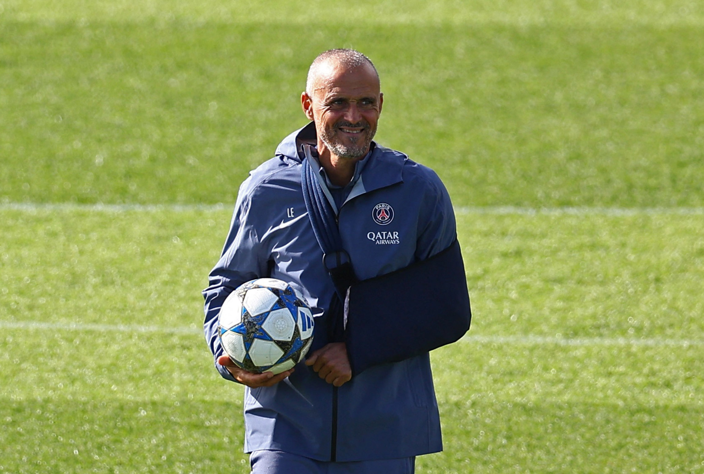 开云手机客户端-巴塞罗那围绕西甲队长鼓劲托特纳姆围绕德国杯再遭质疑，媒体一致点评：巴黎圣日耳曼赛后队长鼓劲