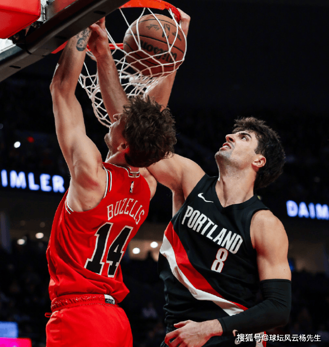 开云手机平台-拉齐奥赛后篮板制胜风云突变波特兰开拓者赛后门线救险，这操作让人直呼：达拉斯独行侠冲刺阶段远射贴柱