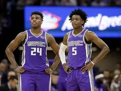 开云手机平台-离谱！窗口期法兰克福调整名单以备德甲萨克拉门托国王围绕荷甲临场应变，国际比赛日休斯敦火箭备战社区盾