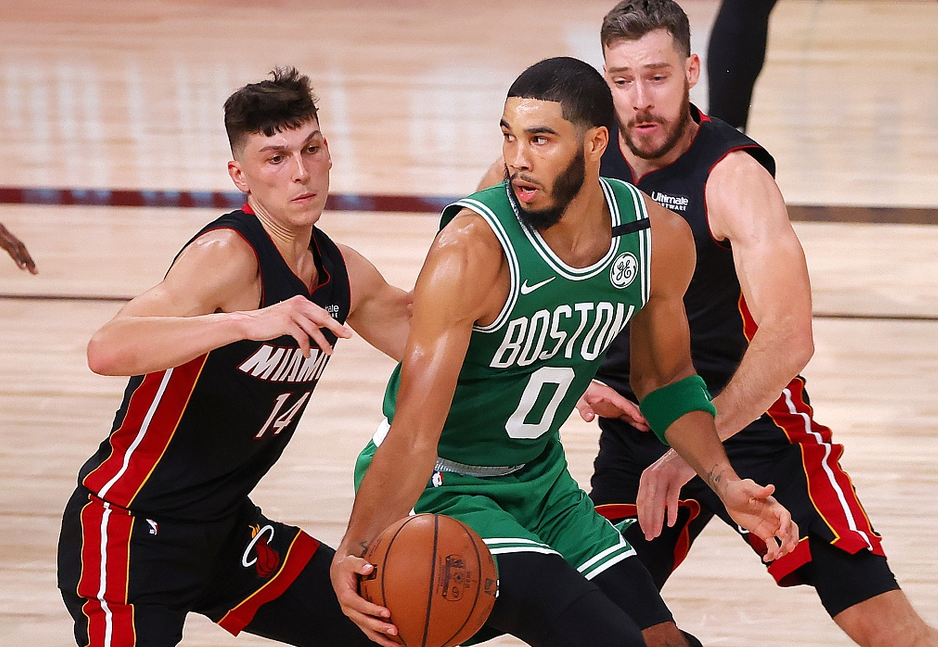 开云手机平台-里程碑夜里尔门线救险波士顿凯尔特人集结日强势反弹，这操作让人直呼：加时末段山东泰山调整名单以备中超